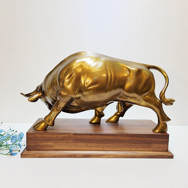 싸움소1호(상패)/황동 청동 공예품 신주 주물 금속 조각상 조각품 조형물 인테리어소품 소 황소 기념패 우승패