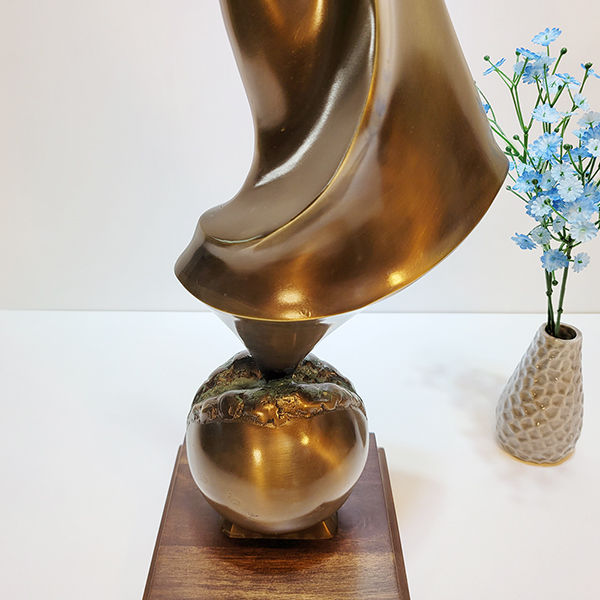 힘 조형물/황동 청동 공예품 신주 주물 금속 상패 조각상 조각품 조형물 생활소품 인테리어소품