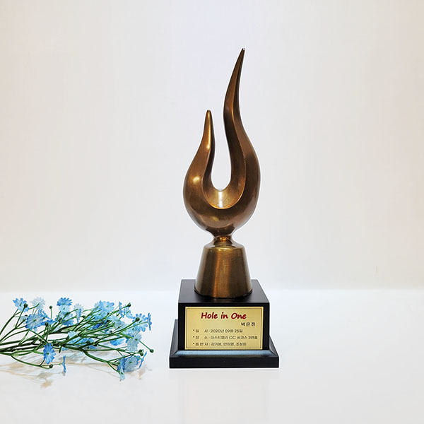 추상횃불상패/황동 청동 공예품 상패 조각상 조각품 조형물 공로패 골프패 기념패 감사패