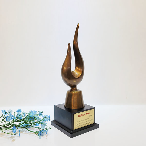 추상횃불상패/황동 청동 공예품 상패 조각상 조각품 조형물 공로패 골프패 기념패 감사패