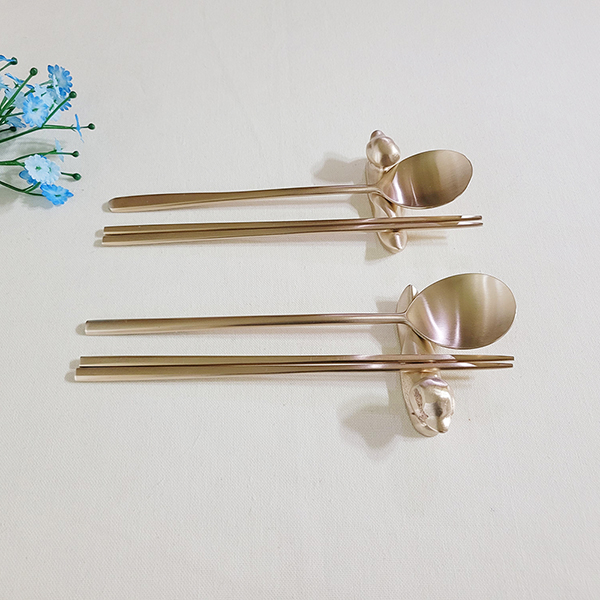 오리수저받침대/유기 수저 방짜 수저세트 놋수저 놋그릇 놋숟가락 유기제품 받침대 오리 도마