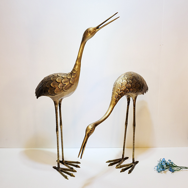 학(두루미)조각상 황동 청동 공예품 두루미 신주 주물 금속 조각상 조각품 조형물 전원주택 조경 인테리어소품 장식품