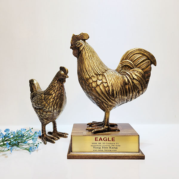 닭 모형 상패/ 암닭 수닭 황동 청동 공예품 주물 조각상 조각품 조형물 인테리어소품 감사패 우승패 기념패