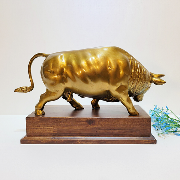 싸움소(3호)상패/황동 청동 공예품 신주 주물 금속 조각상 조각품 조형물 인테리어소품 소싸움대회 황소 소 축협 우승패 기념패