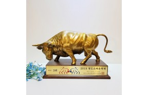 싸움소(3호)상패/황동 청동 공예품 신주 주물 금속 조각상 조각품 조형물 인테리어소품 소싸움대회 황소 소 축협 우승패 기념패