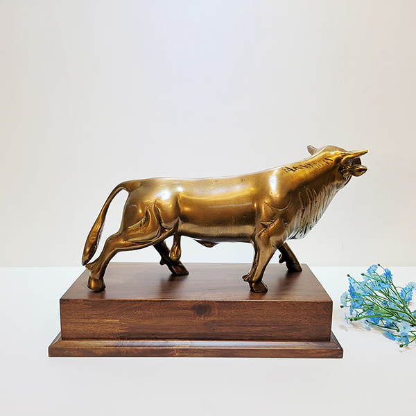 싸움소(4호)상패/황동 청동 공예품 신주 주물 금속 조각상 조각품 조형물 인테리어소품 소싸움대회 황소 소 축협 우승패 기념패