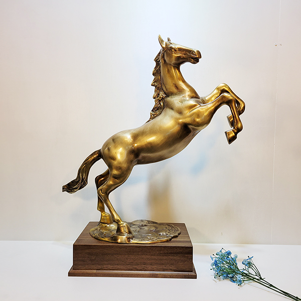 바탕말(특대)조각 상패/황동 황동 공예품 주물 신주 인테리어소품 기념 우승 감사패 조형물 장식품 승진 집들이선물 개업