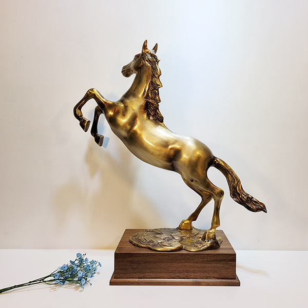 바탕말(특대)조각 상패/황동 황동 공예품 주물 신주 인테리어소품 기념 우승 감사패 조형물 장식품 승진 집들이선물 개업