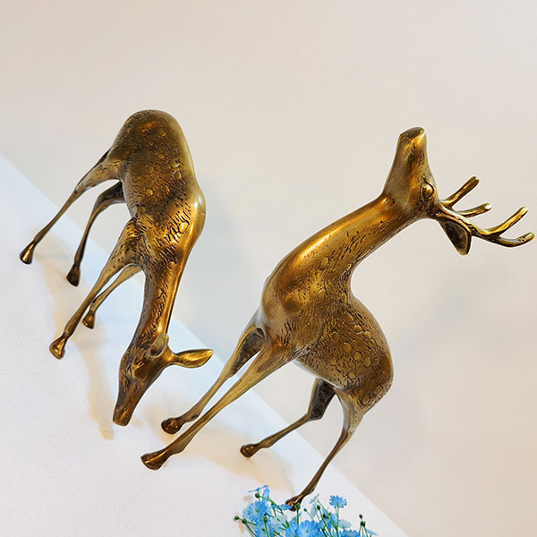 사슴조각상(중)/사슴 조형물 청동 황동 공예 금속 주물 인테리어소품 브론즈 장식품 지인선물 부모님선물 개업선물 집들이선물