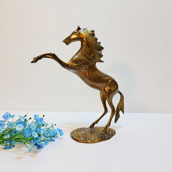 뛰는말(소)/황동 청동 공예품 신주 주물 말 장식품 조각상 조각품 인테리어소품
