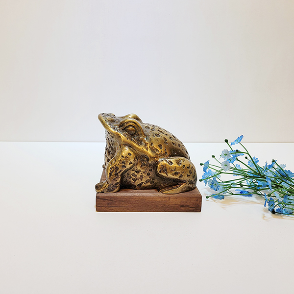 두꺼비 소 조각상 조각품 주물 황동 청동 공예품 복과 행운 풍수지리 인테리어소품 두꺼비 조형물 브론즈 아트 공방