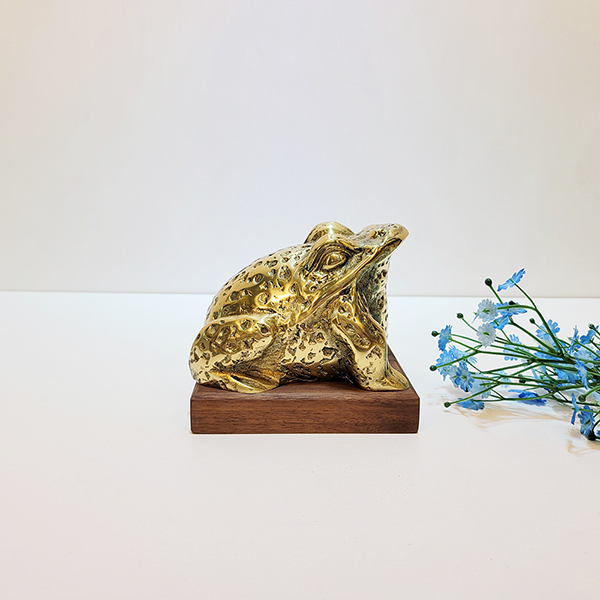 두꺼비 소 조각상 조각품 주물 황동 청동 공예품 복과 행운 풍수지리 인테리어소품 두꺼비 조형물 브론즈 아트 공방