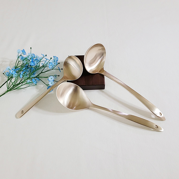 방짜 유기 국자 대(1호) 놋국자 주물방식 주방조리도구 타원국자 유기제품 선물용