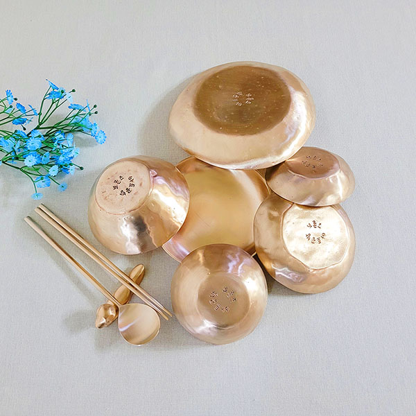 방짜유기 놋그릇 1인 디자인 4첩 반상기 공기 대접  찬기셋트 주물 선물 예쁜그릇 디자인그릇 브론즈아트공방