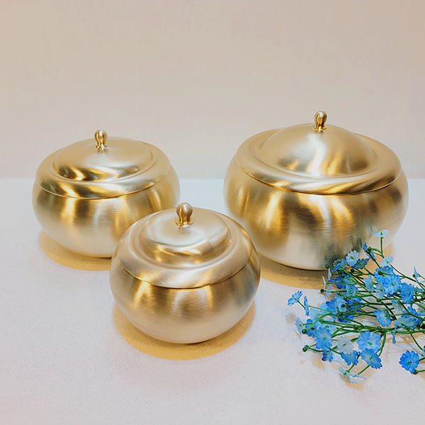 유기 요강(중) 방짜 예단 혼수용품 복요강 저금통 장식 놋쇠 미니요강 돈보관함 주물