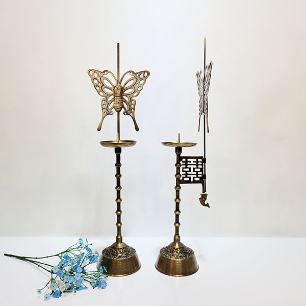전통 나비 촛대 청동 황동 방짜 유기 놋촛대 주물 돌잔치소품 향초 받침대 혼례상 장식품 공예품