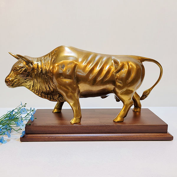 싸움소 2호 공예품 황동 조각품  황소 조각상 조형물 청동 신주 주물공장 금속 브론즈 아트 공방
