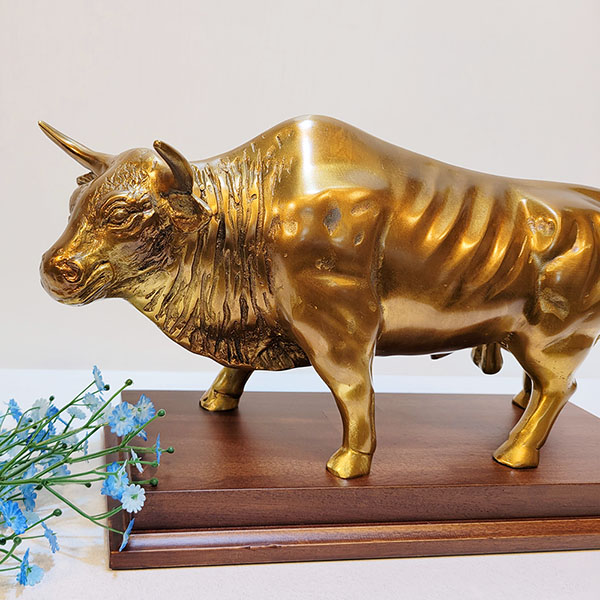 싸움소 2호 공예품 황동 조각품  황소 조각상 조형물 청동 신주 주물공장 금속 브론즈 아트 공방