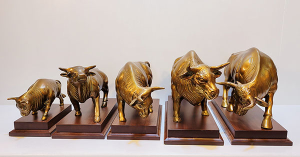 싸움소 1호 황소 청동싸움하는 소 황동 공예품 조각상 신주 주물공장 금속 브론즈 아트 공방