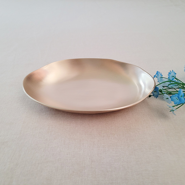 유기그릇 타원형접시 2호 방짜 놋그릇 놋접시 디자인 디저트 샐러드 모듬 포인트 접시