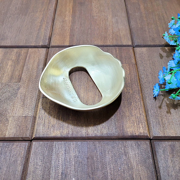 유기 방짜 한손형 괄사 마사지기 혈액순환 놋쇠 주물 건강용품 브론즈 아트 공방