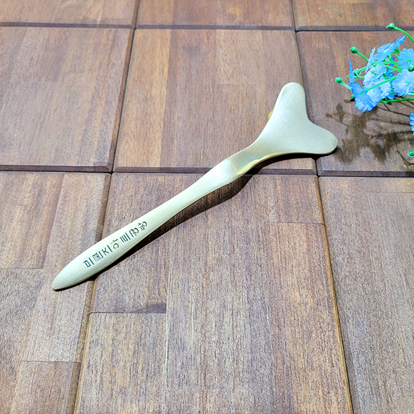 방짜 유기 하트 괄사 마사지기 얼굴 림프순환 지압 놋쇠 혈액순환 주물 브론즈 아트 공방