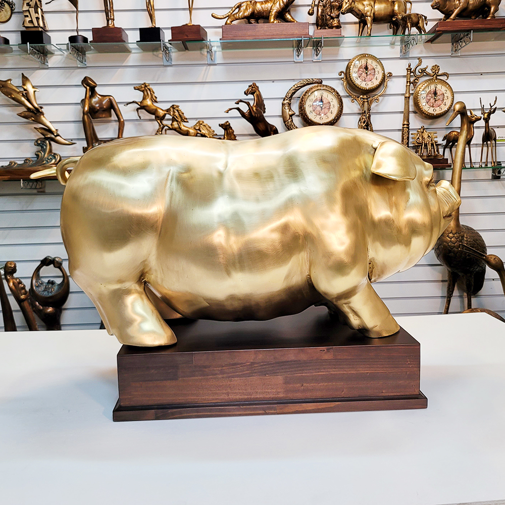 왕 돼지2호 황금 돼지 조각상 조형물 장식품 공예품 청동 황동 모형 포토존 동물조형물 개업선물 정원 조경 풍수 인테리어