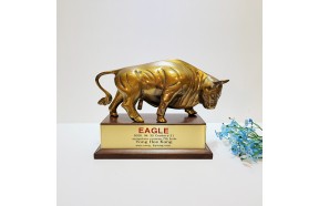 싸움소 5호 상패/황동 청동 공예품 신주 주물 금속 조각상 조각품 인테리어소품 골프상패 소싸움대회 황소 우승패 기념패