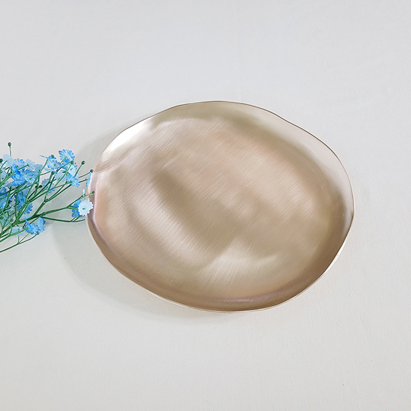 방짜유기 원접시 대형 유기그릇 놋그릇 디자인접시 카페 브런치 샐러드 과일접시 주물 주문제작 놋접시 브론즈아트공방
