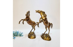 싸움말 황동 청동 공예품 장식품 조각품 말 조형물 조각상 주물 신주 금속 브론즈 인테리어소품