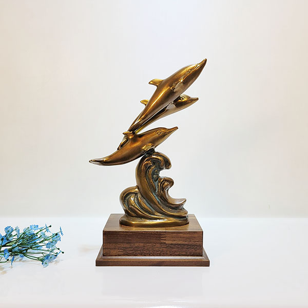 돌고래 3마리 상패 청동 황동 공예품 감사패 기념패 공로패 축하패 골프 홀인원 이글패 싱글패 조각품 조각상 장식품 주물 신주 금속 인테리어소품