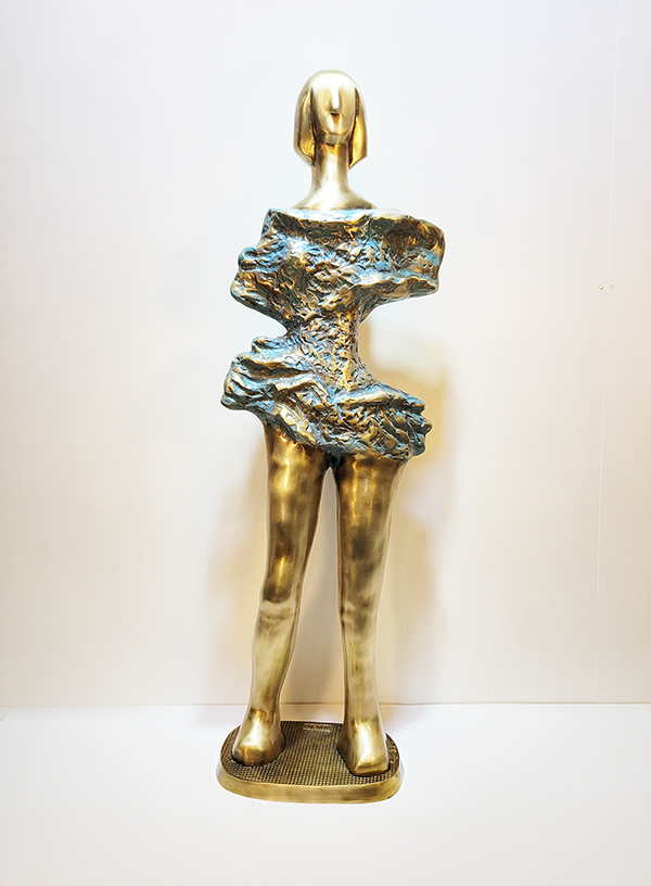 소녀 사람 조각상 조각품 장식품 모형 추상 모양 인물 청동 황동 공예품 상점 카페 업소 전원주택 정원 거실 인테리어소품