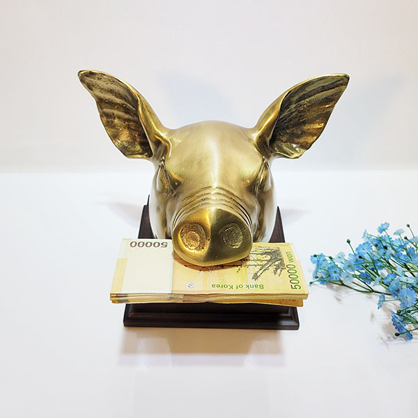 돼지머리 조각품 조각상 장식품 청동 황동 고사머리 개업식 복돼지 고사상 모형 아이템 풍수 인테리어소품