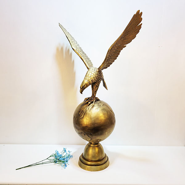 지구본 독수리 특대 조각품 조각상 조형물 동 브론즈 지구본이글 장식품 건물로비 카페 업소 개업선물 거실 인테리어 소품
