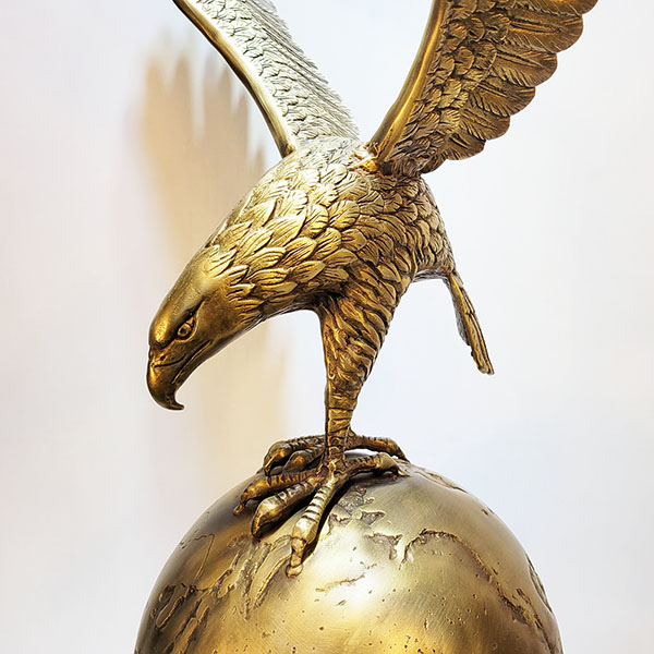 지구본 독수리 특대 조각품 조각상 조형물 동 브론즈 지구본이글 장식품 건물로비 카페 업소 개업선물 거실 인테리어 소품