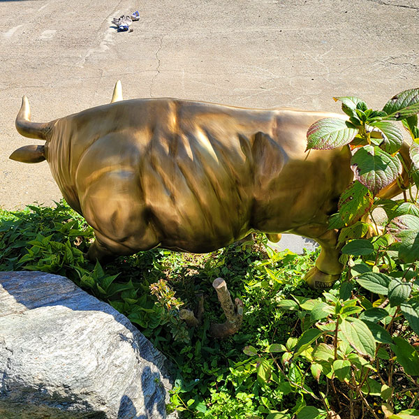 황소 동상 초대형 소 조형물 조각상 조각품 청동 황동 싸움하는 소 싸움소 야외 정원 업소 카페 인테리어