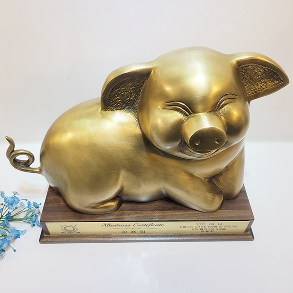 상패 동트로피 동상패 웃는 돼지 특대 기념패 감사패 공로패 골프패 재직 퇴임 개업 선물 주문제작