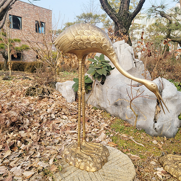 두루미 2호 학 조각상 황동 청동 장식품 조각품 조형물 카페 상점 전원주택 정원 마당 동산 조경 인테리어