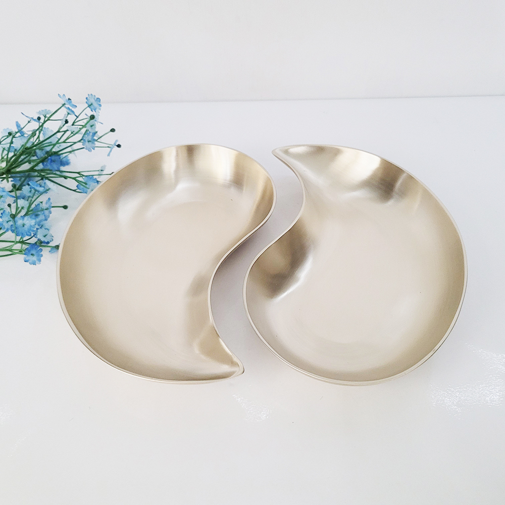 방짜 유기 나눔 접시 반달 그릇 구절판 놋 플레이트팅 한식 일식 주물 2p세트