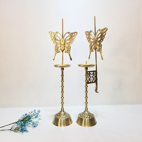 전통 나비 촛대 청동 황동 방짜 유기 놋 촛대 돌잔치 향초 받침대 혼례상 나비촛대 장식품