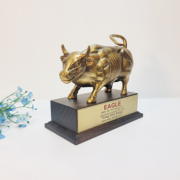 월가소 소 뉴욕소 황소  장식품 상패 기념패 감사패 공로패 골프 군인 트로피 동 브론즈 주문 제작