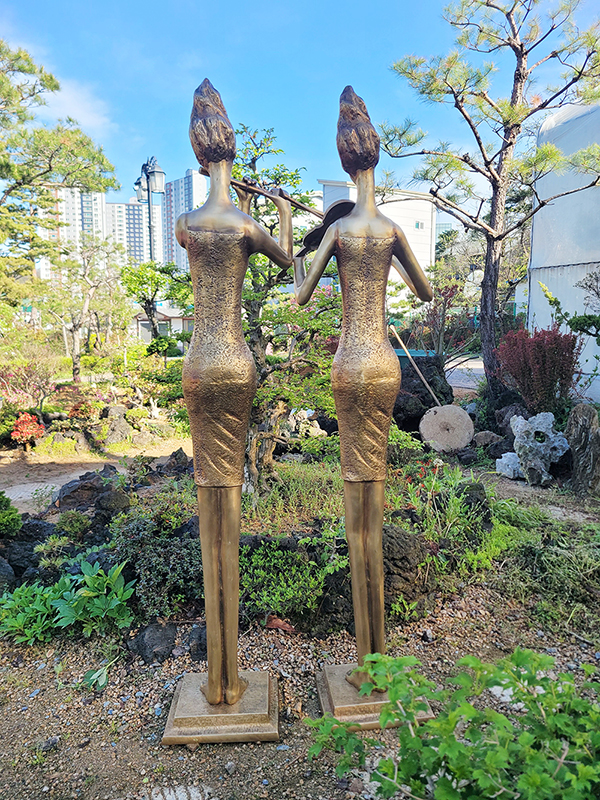 악기 연주 조형물 조각품 조각상 바이올린 플룻 호텔 카페 건물 로비 포인트 전원주택 동산