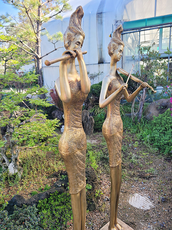 악기 연주 조형물 조각품 조각상 바이올린 플룻 호텔 카페 건물 로비 포인트 전원주택 동산